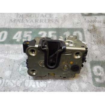 CERRADURA PUERTA TRASERA DERECHA 825020953R 