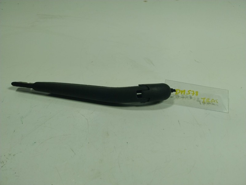 Recambio de brazo limpia trasero para fiat qubo (300) 1.3 16v m-jet cat referencia OEM IAM 1354614080  