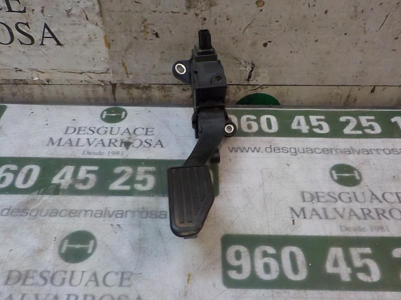 Recambio de potenciometro pedal para toyota yaris 1.4 turbodiesel cat referencia OEM IAM 781100D110 781100D110 