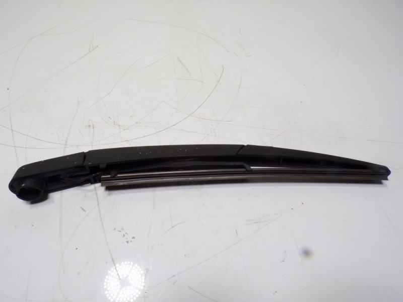 Recambio de brazo limpia trasero para dacia sandero 1.0 12v cat referencia OEM IAM 287815304R  