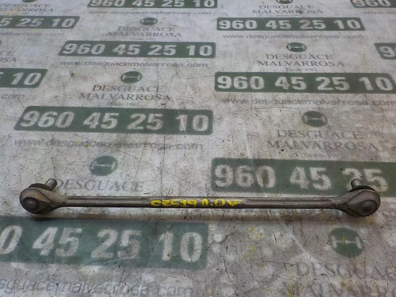 Recambio de tirante delantero derecho para toyota yaris 1.4 turbodiesel cat referencia OEM IAM 4882052040  