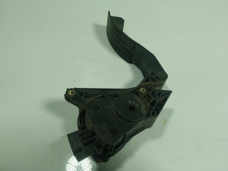 Recambio de potenciometro pedal para dacia duster (hs_) 1.5 dci (hsaj) referencia OEM IAM 180022703R 1800227O3R 