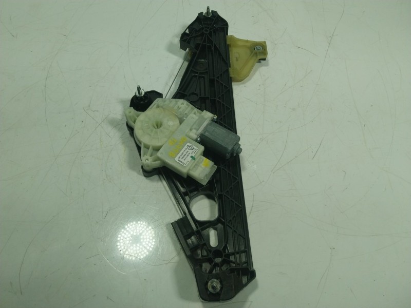 Recambio de elevalunas trasero derecho para renault captur ii 1.0 tce bivalent. gasolina / gpl referencia OEM IAM 827209371R 827