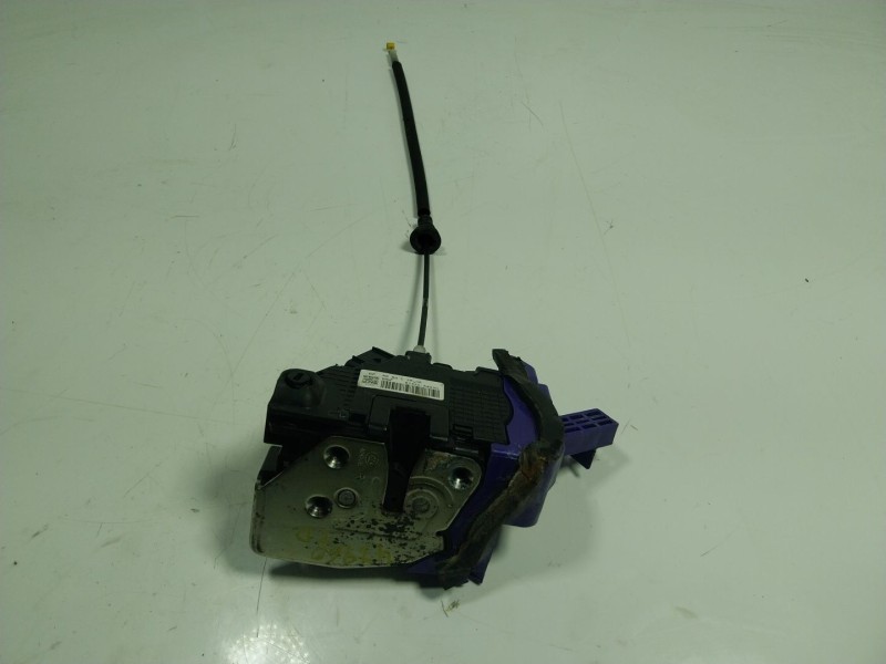 Recambio de cerradura puerta trasera derecha para kia carens iv 1.7 crdi referencia OEM IAM 81420A4030 81420A4030 