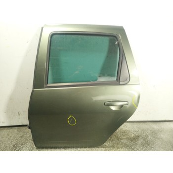 PUERTA TRASERA IZQUIERDA 821014570R 