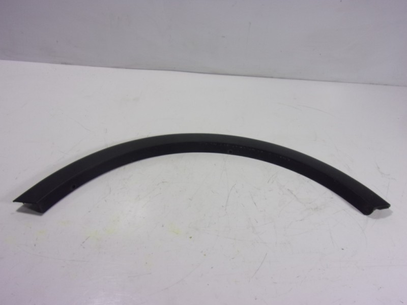 Recambio de aletin trasero izquierdo para ssangyong korando premium 4x2 referencia OEM IAM   