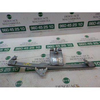 ELEVALUNAS DELANTERO DERECHO 807200301R 