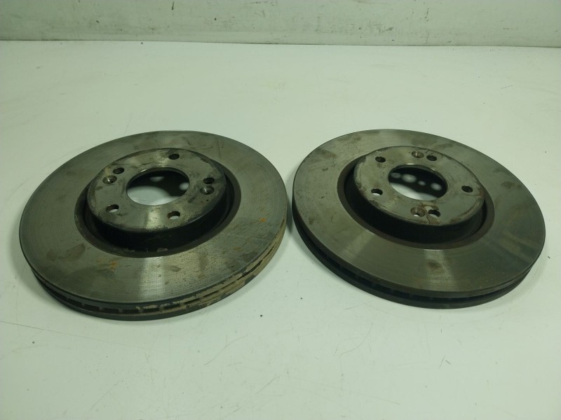 Recambio de disco freno delantero para kia carens iv 1.7 crdi referencia OEM IAM 517123K160  