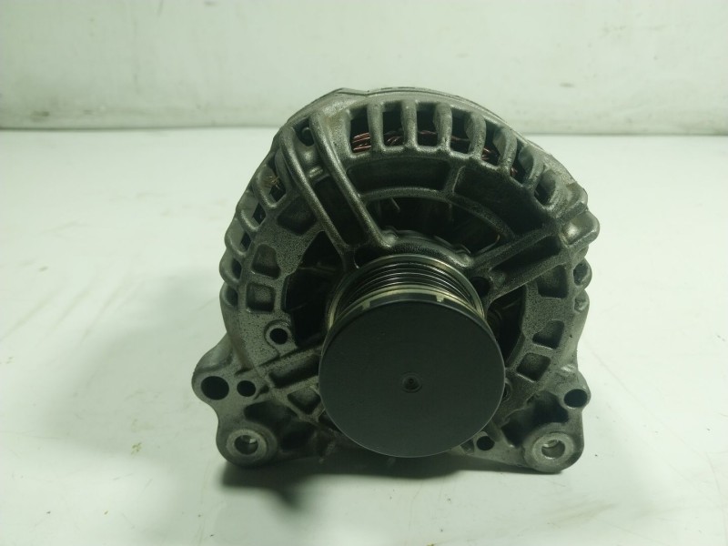 Recambio de alternador para skoda yeti 1.2 tsi referencia OEM IAM 03F903023D 03F903023 