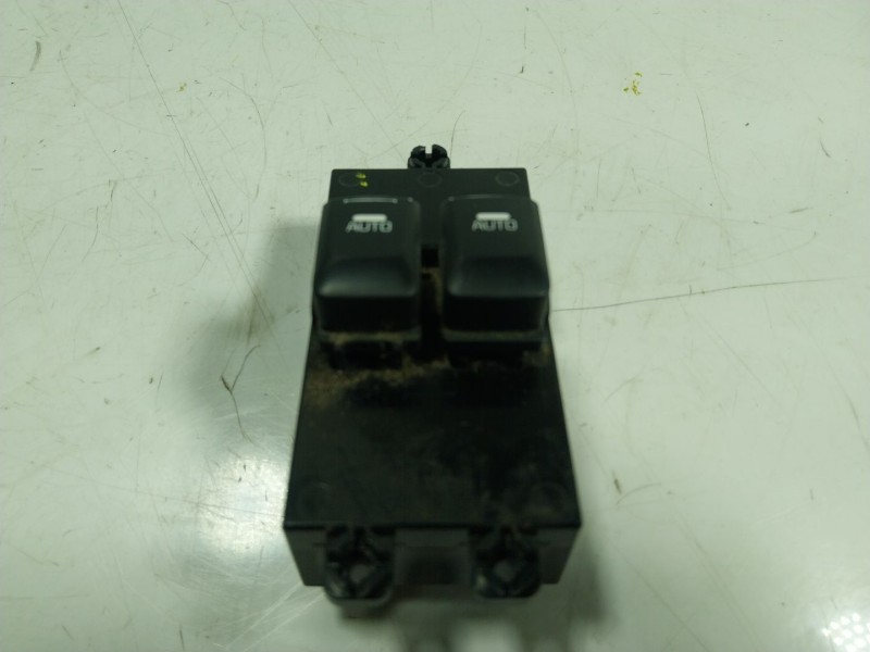 Recambio de mando elevalunas delantero izquierdo para kia ceed 1.4 tgdi cat referencia OEM IAM 93570A2100WK 93670A2100 
