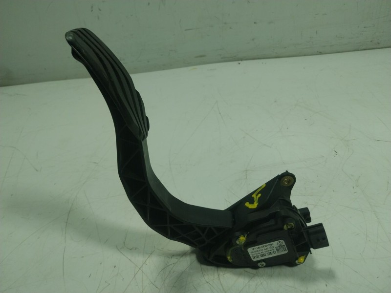 Recambio de potenciometro pedal para renault captur ii 1.0 tce bivalent. gasolina / gpl referencia OEM IAM 180100879R 180100879R