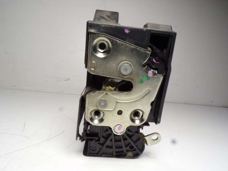 Recambio de cerradura puerta delantera derecha para dacia sandero 1.0 12v cat referencia OEM IAM 805026816R 805026816RG C3B21011