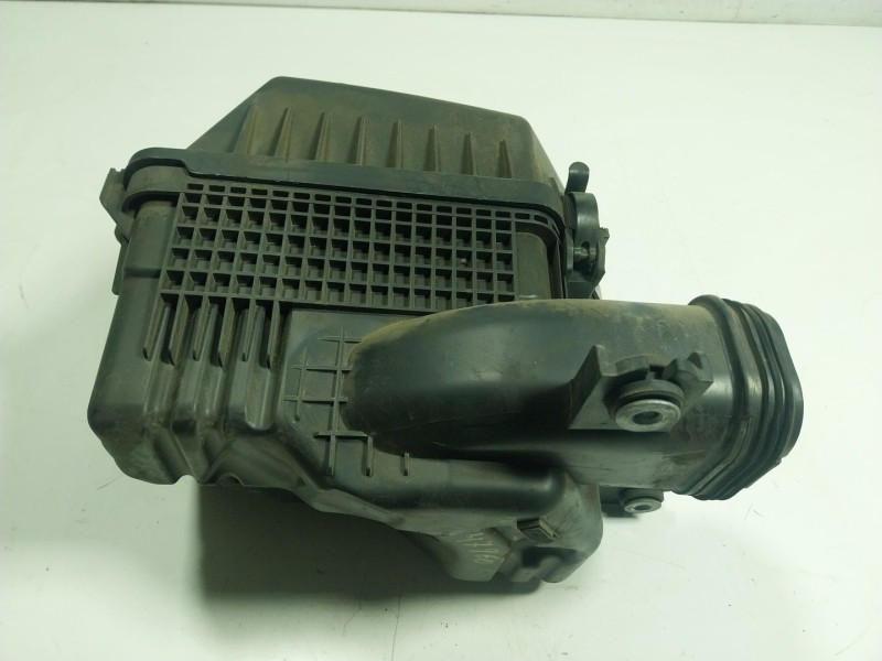 Recambio de filtro aire para kia carens iv 1.7 crdi referencia OEM IAM 28110A4200  