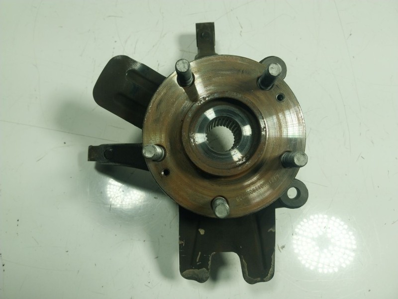 Recambio de mangueta delantera derecha para kia carens iv 1.7 crdi referencia OEM IAM 51716A4001  