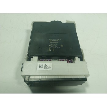 CAJA RELES / FUSIBLES 8273042890 8922142640 