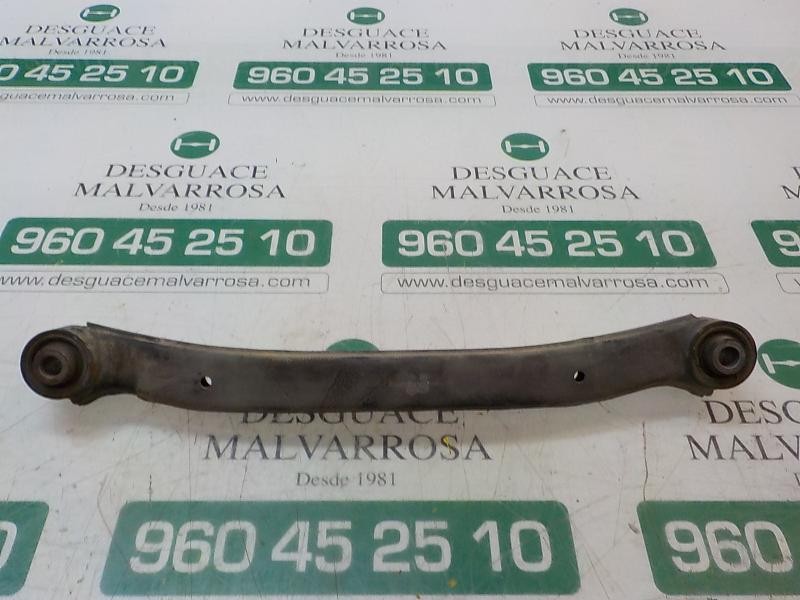 Recambio de brazo suspension superior trasero izquierdo para hyundai i30 1.6 crdi cat referencia OEM IAM 551002G000  