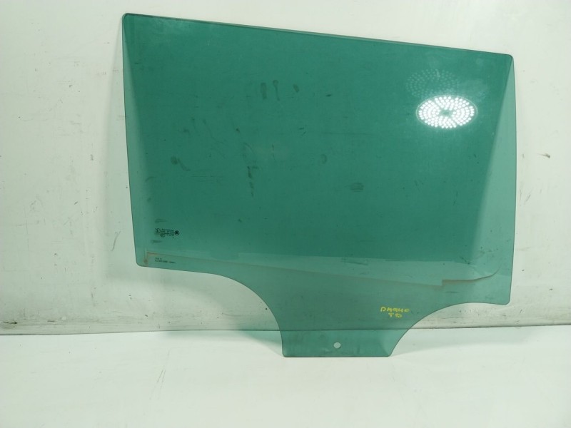 Recambio de cristal puerta trasero derecho para skoda yeti 1.2 tsi referencia OEM IAM 5L0845206B  