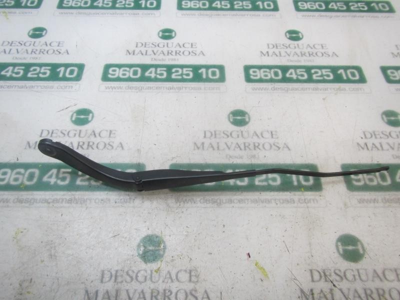 Recambio de brazo limpia delantero izquierdo para dacia sandero essential referencia OEM IAM 288817528R  