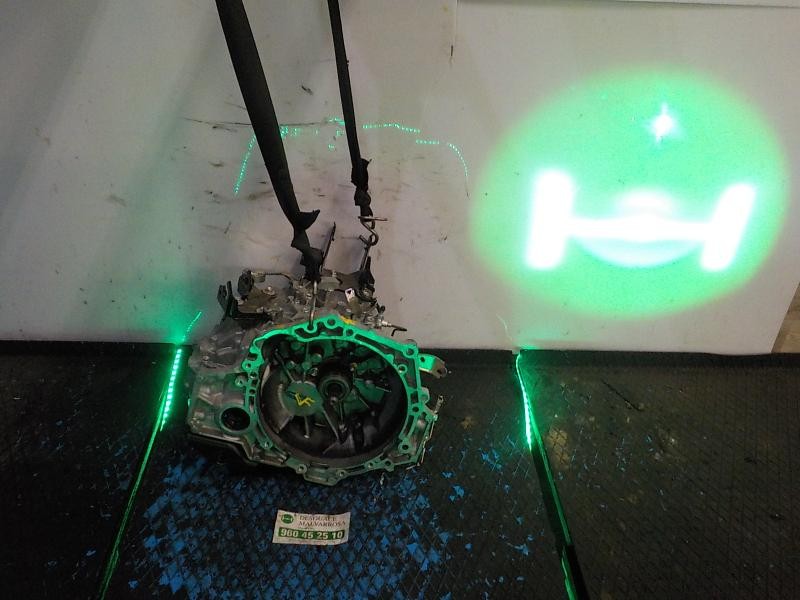 Recambio de caja cambios para toyota yaris 1.0 cat referencia OEM IAM 303000D510  