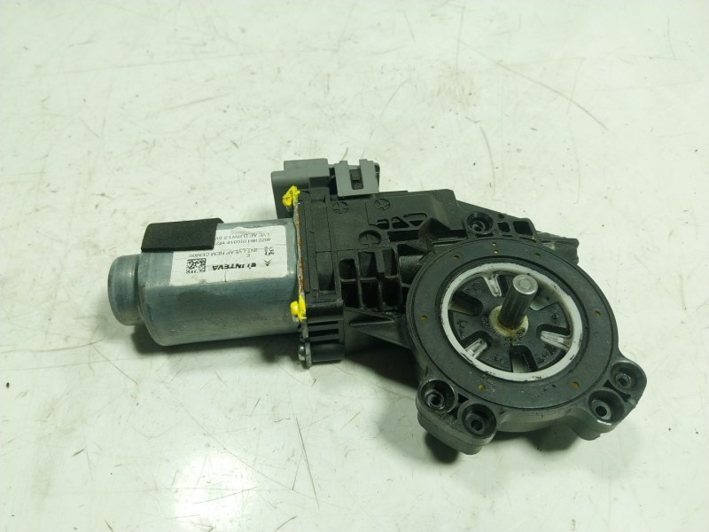 Recambio de motor elevalunas delantero izquierdo para citroën ds3 1.2 12v e-thp referencia OEM IAM 9221FX  