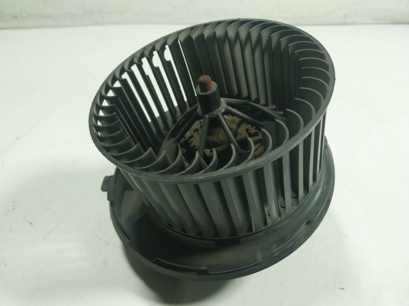 Recambio de motor calefaccion para skoda yeti 1.2 tsi referencia OEM IAM 1K1819015E 23514939 