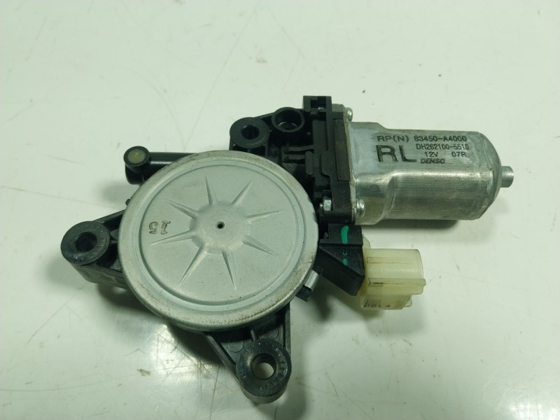 Recambio de motor elevalunas trasero izquierdo para kia carens iv 1.7 crdi referencia OEM IAM 83450A4000 83450A4000 