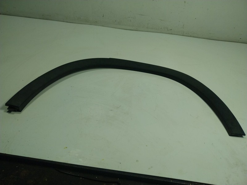 Recambio de aletin trasero izquierdo para mercedes-benz clase gla (x156) gla 180 (156.942) referencia OEM IAM A1568851300  