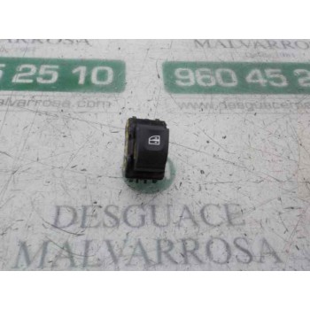 MANDO ELEVALUNAS DELANTERO DERECHO 254010003R 