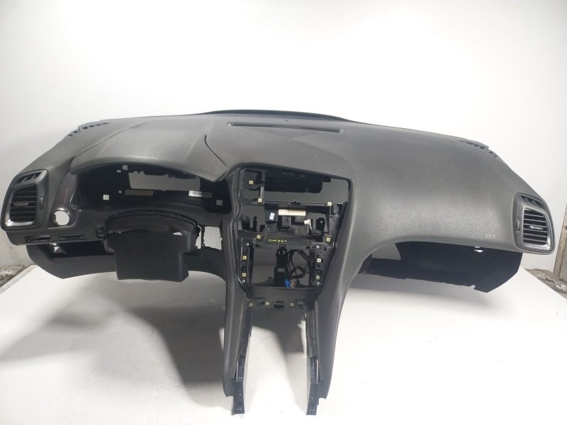 Recambio de salpicadero para citroën ds5 2.0 blue-hdi fap referencia OEM IAM 16133847ZD  1610116780