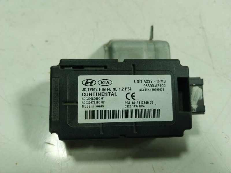 Recambio de modulo electronico para kia ceed 1.4 tgdi cat referencia OEM IAM 95800A2100 95800A2100 