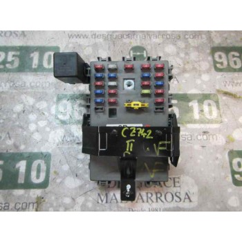 CAJA RELES / FUSIBLES 