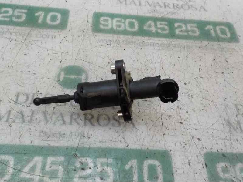 Recambio de bomba embrague para seat ibiza (6j5) stylance / style referencia OEM IAM 6R0721405  