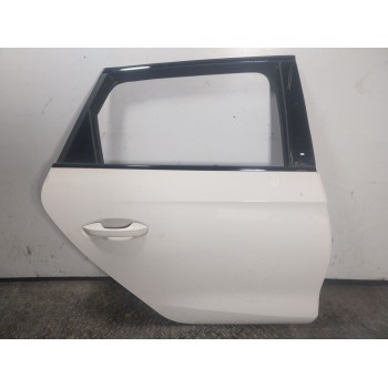 PUERTA TRASERA DERECHA 
