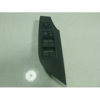 MANDO ELEVALUNAS DELANTERO IZQUIERDO 8404042130 8404042130 