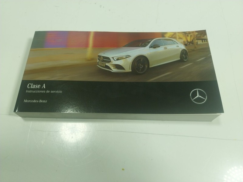 Recambio de moldura para mercedes-benz clase a berlina (bm 177) referencia OEM IAM A1775847612  