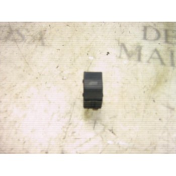 MANDO ELEVALUNAS DELANTERO DERECHO 