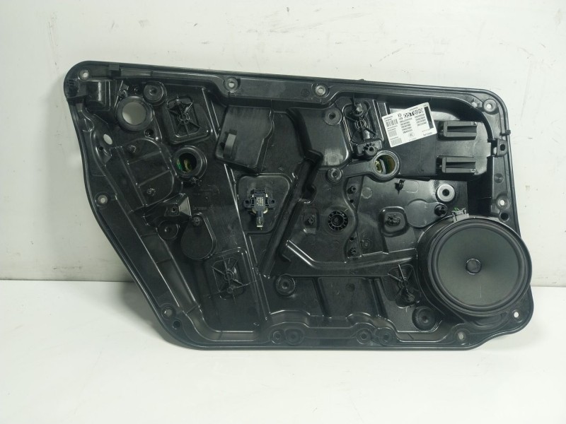 Recambio de elevalunas delantero izquierdo para mercedes-benz clase gla (x156) gla 180 (156.942) referencia OEM IAM A1767206500 