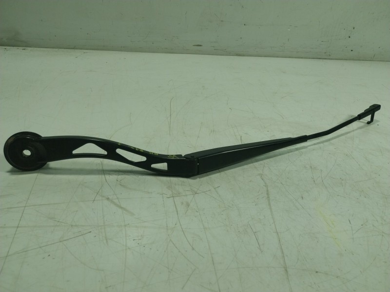 Recambio de brazo limpia delantero izquierdo para bmw i3 (i01) electric referencia OEM IAM 61617322162  