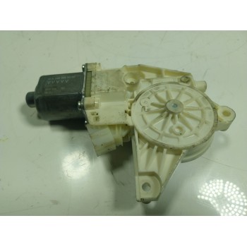 MOTOR ELEVALUNAS DELANTERO DERECHO A2469065200 A2469065200 
