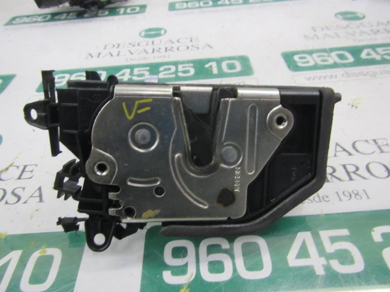 Recambio de cerradura puerta trasera derecha para bmw serie 1 berlina (e81/e87) 120d referencia OEM IAM 51227202148  