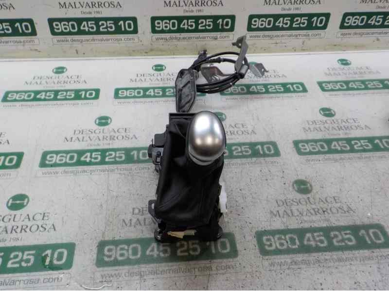 Recambio de palanca cambio para toyota c-hr hybrid active referencia OEM IAM 33560F4050  