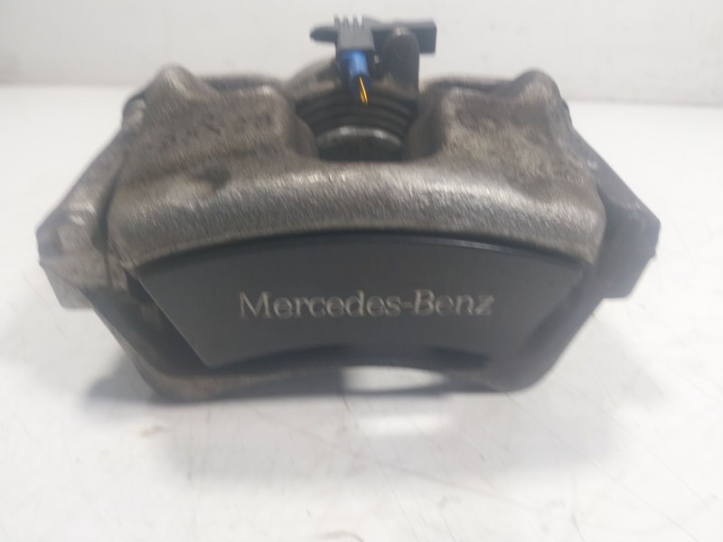 Recambio de pinza freno delantera derecha para mercedes-benz clase gla (x156) gla 180 (156.942) referencia OEM IAM A0004217481  