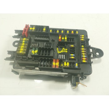 CAJA RELES / FUSIBLES 61149259466 933788101 