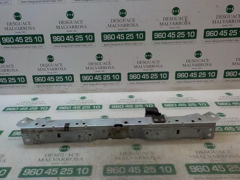 Recambio de travesaño superior para opel insignia berlina excellence referencia OEM IAM 22916631  