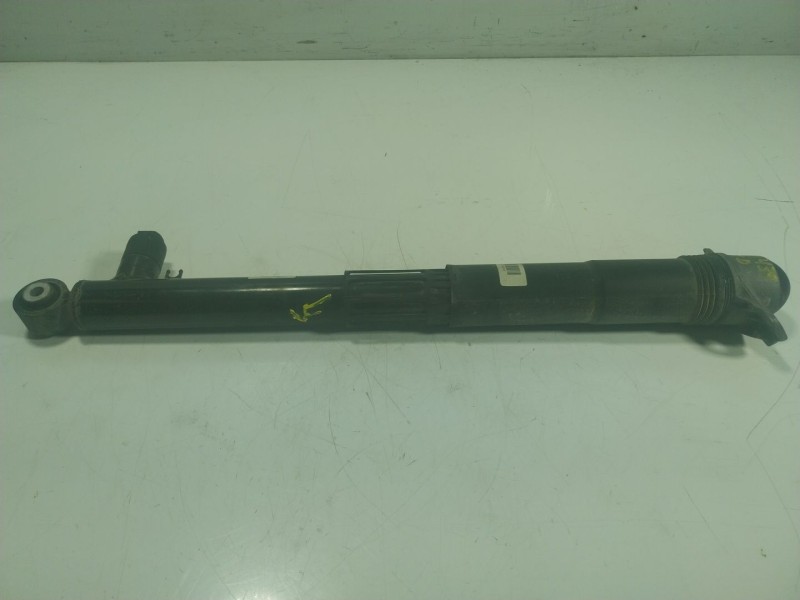 Recambio de amortiguador trasero derecho para seat ateca (kh7) fr go referencia OEM IAM 5Q0513119R 5Q0512037AB 