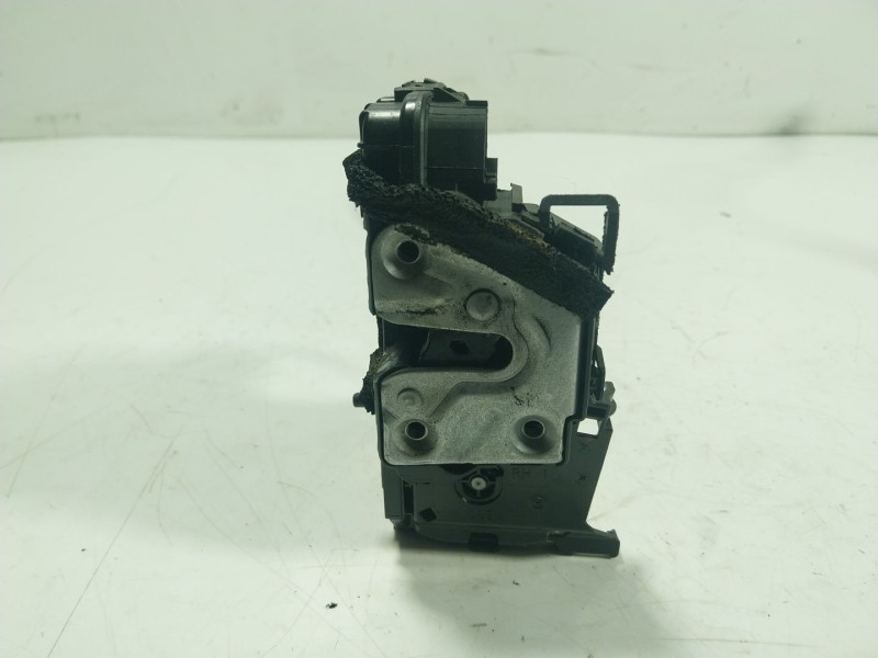 Recambio de cerradura puerta trasera derecha para smart forfour ev eq 17.6 kwh referencia OEM IAM A4537307500 825021882R 