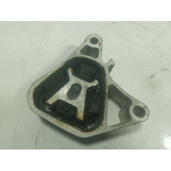 SOPORTE MOTOR DERECHO A2462400809 A2462400809 