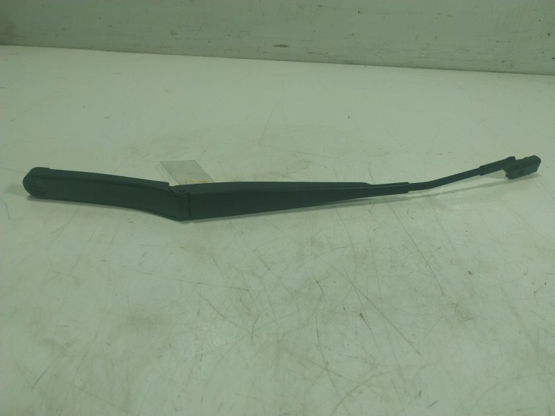 Recambio de brazo limpia delantero izquierdo para seat ateca (kh7) fr go referencia OEM IAM 576955409A03C  