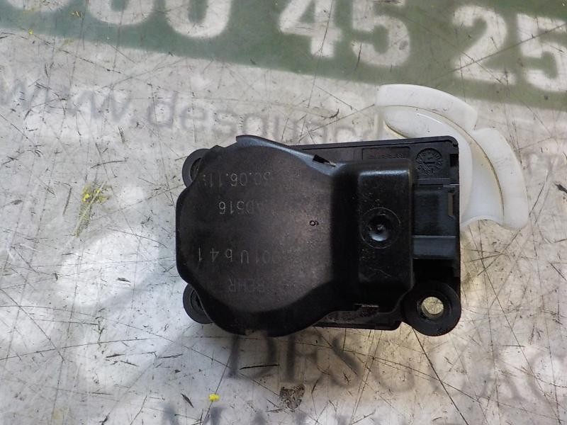 Recambio de motor apertura trampillas climatizador para peugeot 3008 1.6 hdi fap referencia OEM IAM   