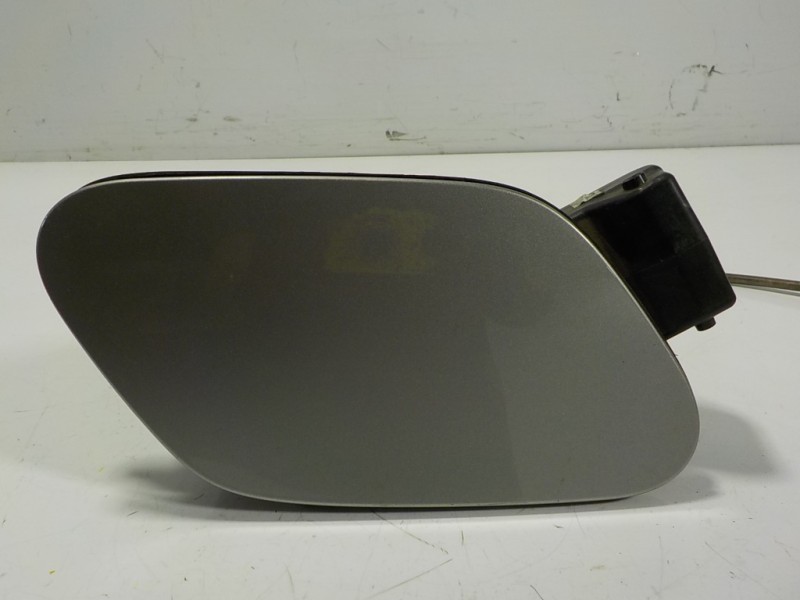 Recambio de tapa combustible para volkswagen golf vii lim. (bq1) 1.0 tsi referencia OEM IAM 5G0809909GRU 5G0809999 5G0809857